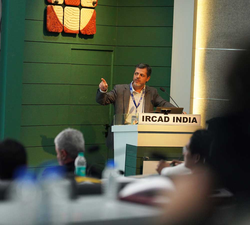 Conferencia del Dr. Eduard Espinet